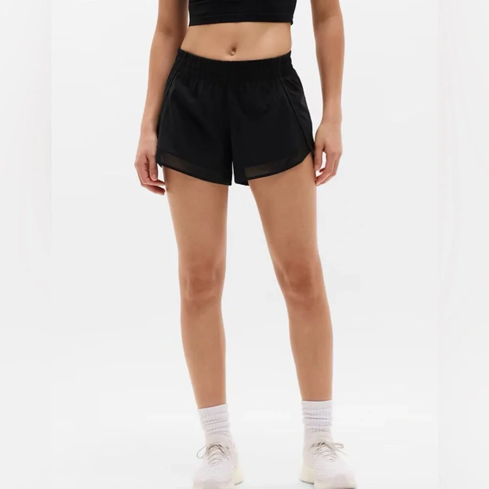 Athleta Mesh Racer Run 2.5" Short in Black-Size XXS-NWT - Picture 1 of 11